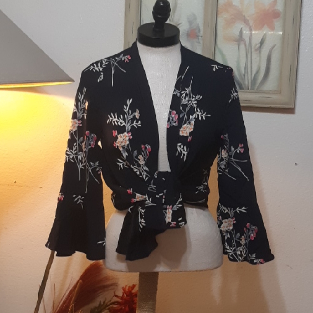Womens Open front Cardigan jacket Sz S Elegant Black Sheer Floral Print Design
